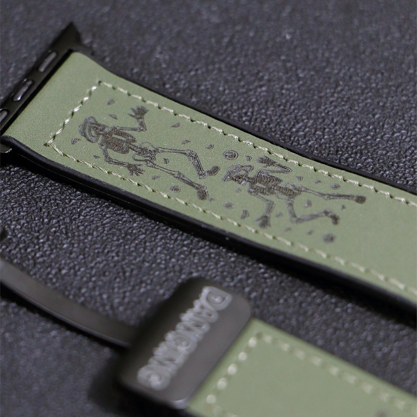 Halloween Carved Silicone sticker magnetic Apple Watch Band（Army Green)| Kalebol®